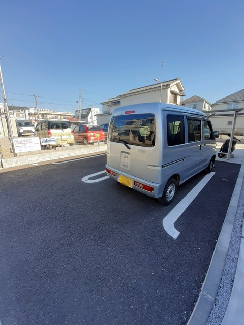 フォンターナ・イリーデの駐車場