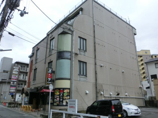 大津市大萱１丁目の店舗一部の外観