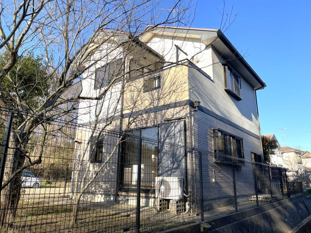 板中新田貸家の外観