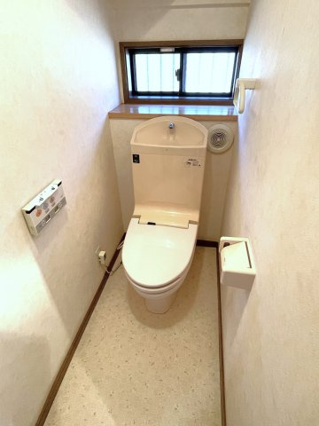 板中新田貸家のトイレ|1階トイレ