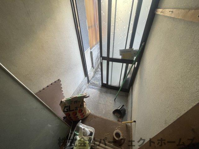 摂津市鳥飼下３丁目中古テラスハウスの玄関|きれいな玄関です