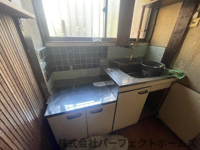 摂津市鳥飼下３丁目中古テラスハウスのキッチン|お料理しやすいキッチンです