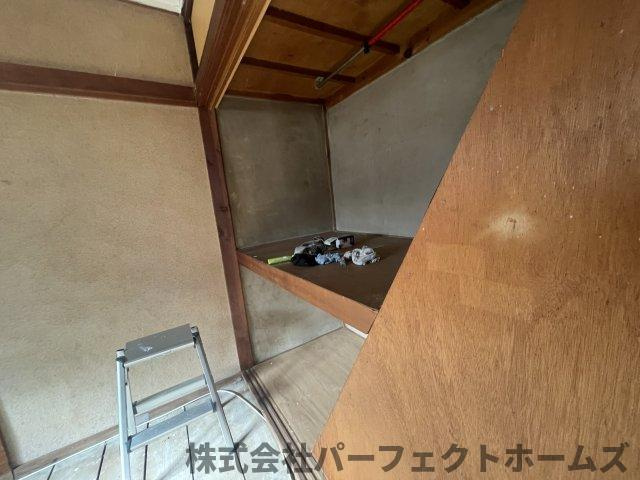 摂津市鳥飼下３丁目中古テラスハウスの収納|専用の収納スペースです