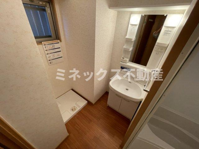 【内装】 | ヴィオレッタ | 同タイプのお部屋の写真。現況を優先します。