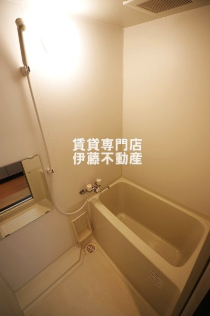 CREA花の木の浴室