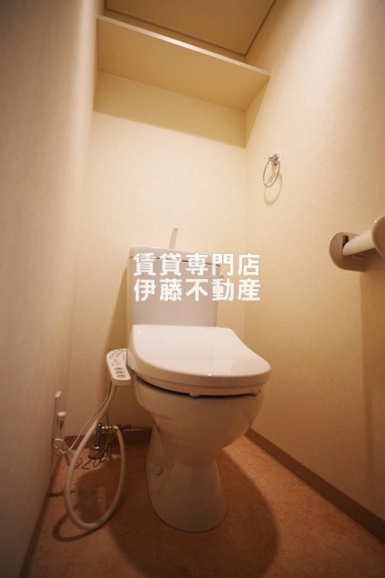 CREA花の木のトイレ