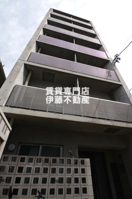 CREA花の木の外観