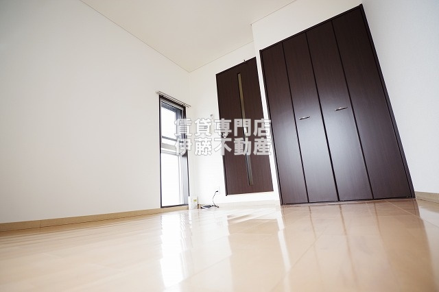 CREA花の木の内装