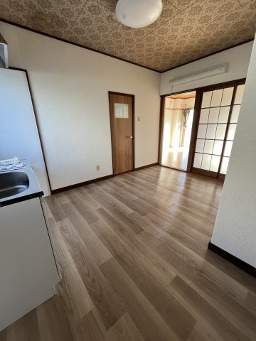 コーポ裾野Ａ棟の居間・リビング