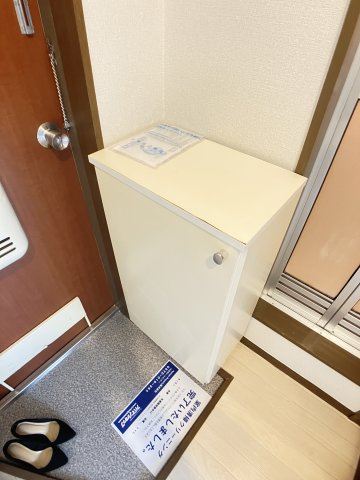プチハイツの玄関