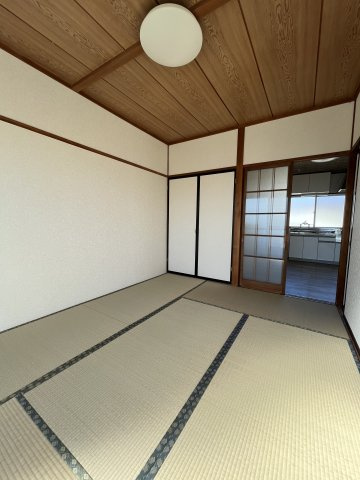 コーポ裾野Ａ棟の和室