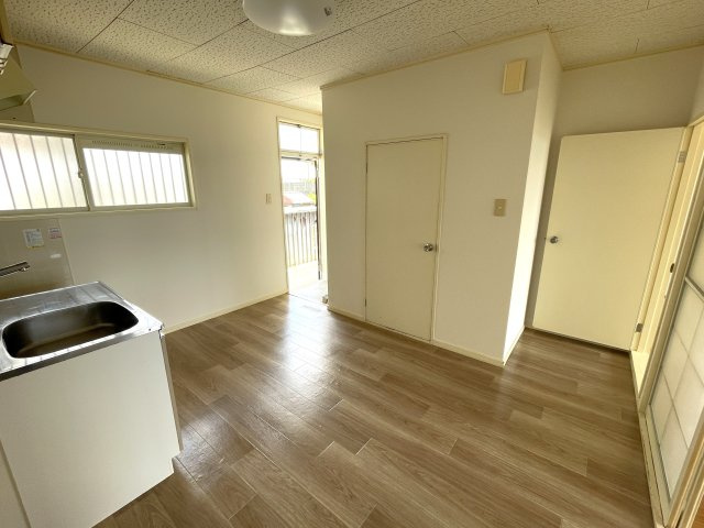 パルテール市川の洋室