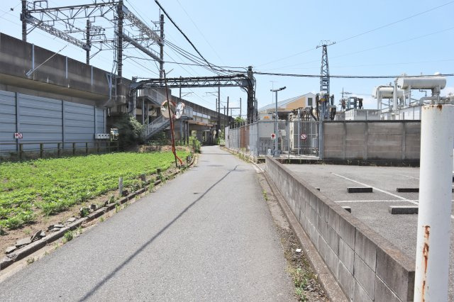 パルテール市川の周辺