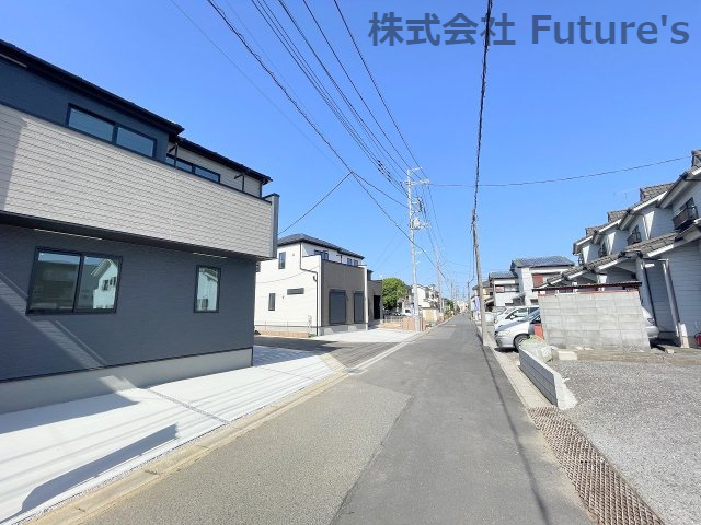 三郷市彦野1丁目　新築戸建　全7棟　6号棟の前面道路含む現地写真|前面道路含む現地写真です。