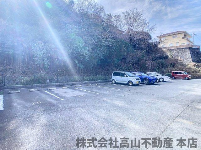 サンフィールドの駐車場