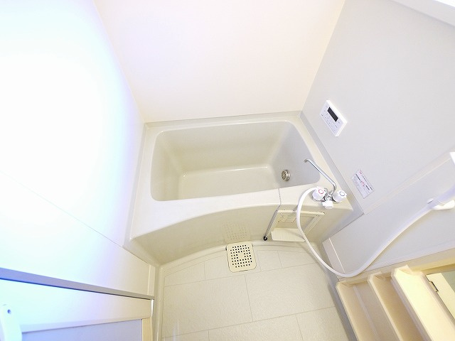 エスペランサB（櫟本町）の浴室|落ち着いた空間のお風呂です