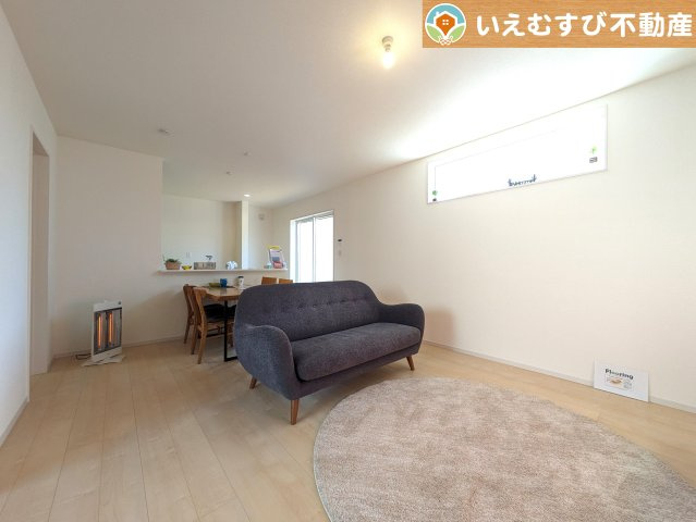 Livele Garden.S　熊谷宮本町の外観|大画面ＴＶも余裕、インテリアプランが考えやすいワイドなリビング
