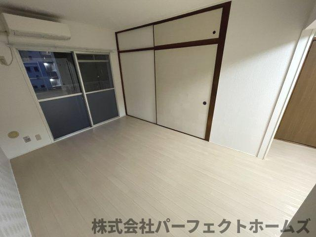 【居間・リビング】の画像