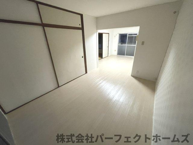 【居間・リビング】の画像