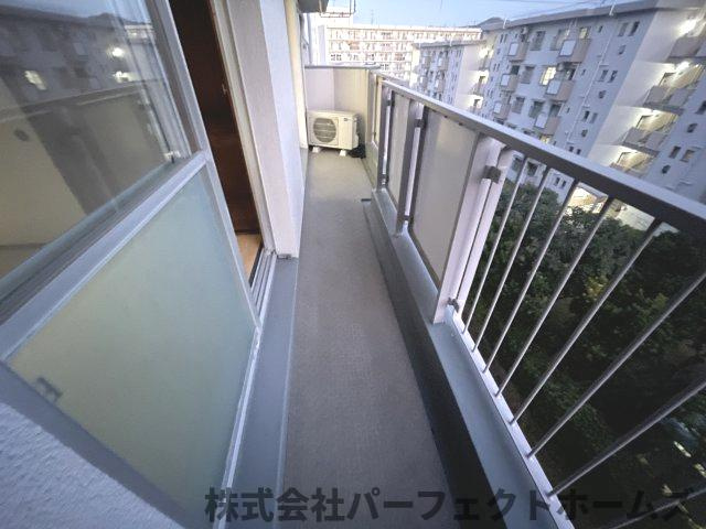 釈尊寺第3住宅第43号棟のバルコニー|陽当たり良好なバルコニーです
