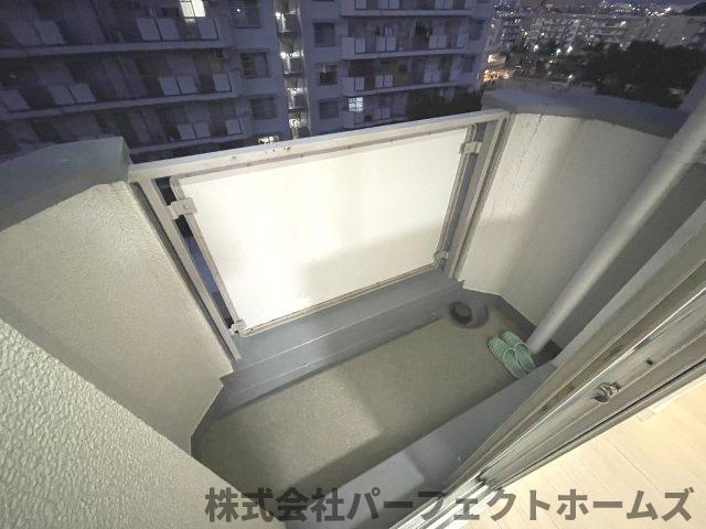 釈尊寺第3住宅第43号棟のバルコニー|暖かな日差しのふりそそぐバルコニー