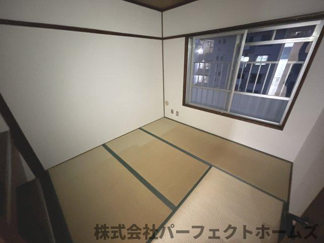 釈尊寺第3住宅第43号棟の寝室|開放的な寝室です