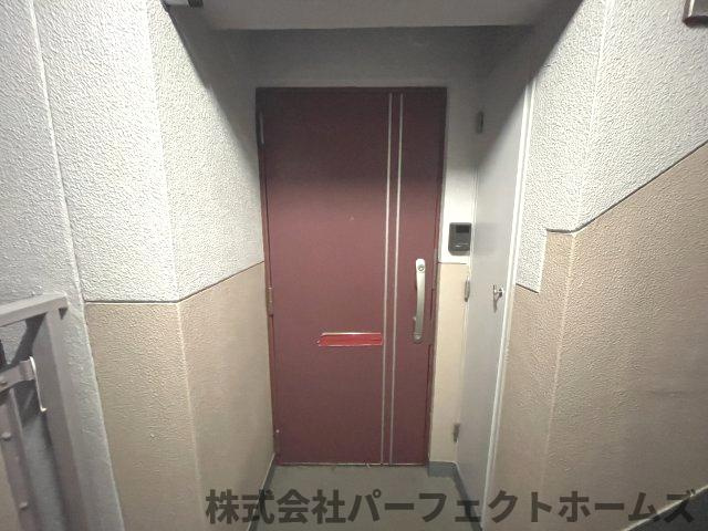 釈尊寺第3住宅第43号棟の玄関|毎日通る玄関はこちらです