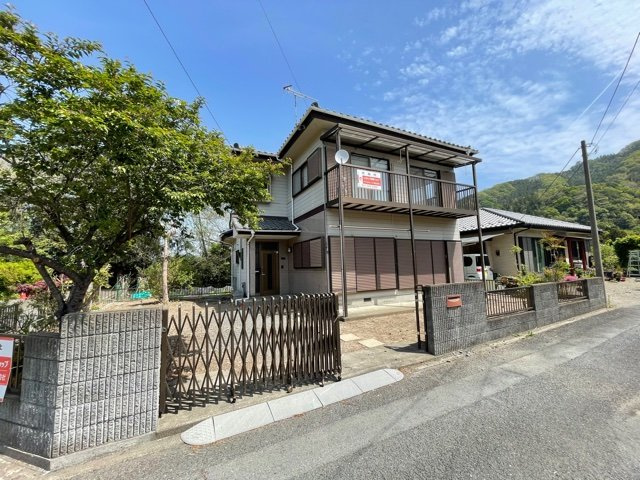 藤岡市鬼石　中古680の外観