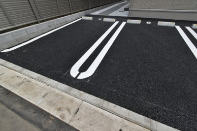 【駐車場】 | プリムローズすずかけ