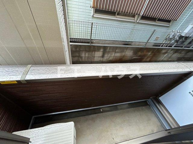 ハイツ凪のバルコニー