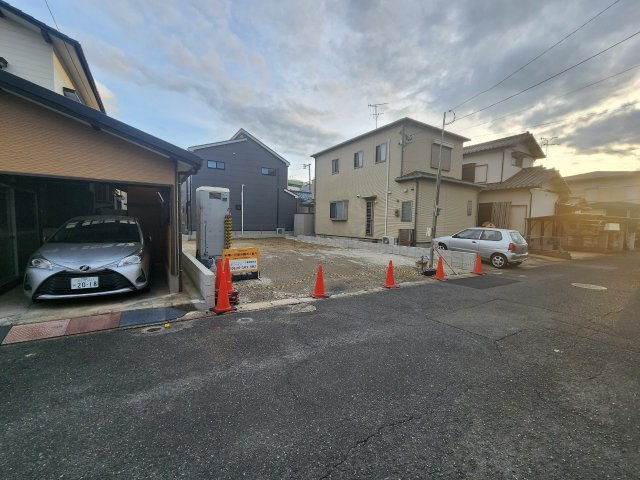 SUN COURT－サンコート－小倉南区蜷田若園2丁目　【小倉南区　新築戸建て】の前面道路含む現地写真|現地撮影　2023,12,23　SUN COURT－サンコート－小倉南区蜷田若園2丁目　【小倉南区　新築戸建て】