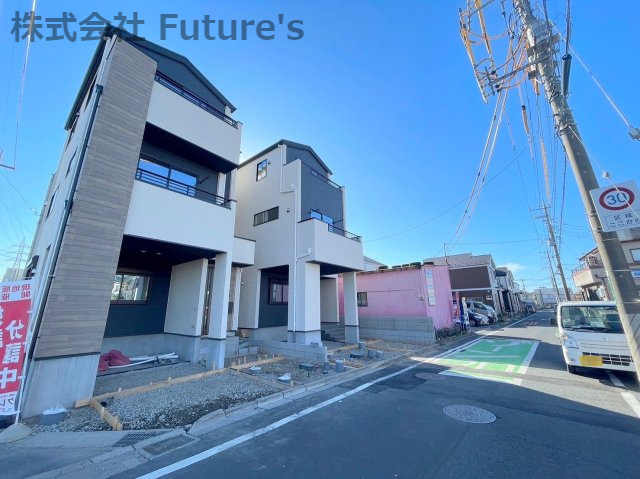 八潮市伊草1丁目　新築戸建　全2棟　1号棟の前面道路含む現地写真|前面道路含む現地写真です。