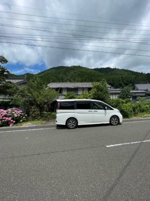 【外観】 | 福知山市夜久野町古家付土地 | 県道に面した明るい立地です。