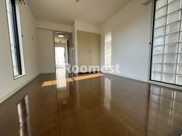 ジュネス新在家の居間・リビング|ゆったり過ごせるリビングです