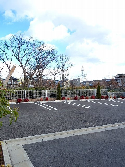 サウスプリムラの駐車場