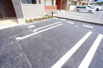 【駐車場】 | サンライズナカガワＬ | 駐車場