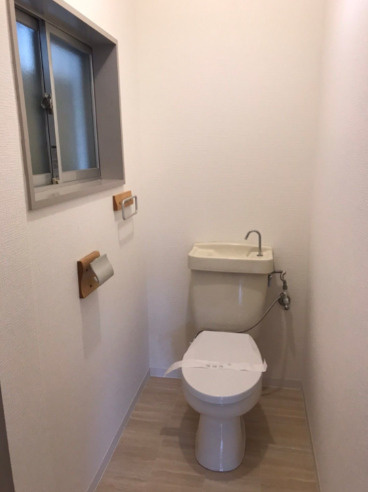 高良内コーポのトイレ|落ち着いたトイレです