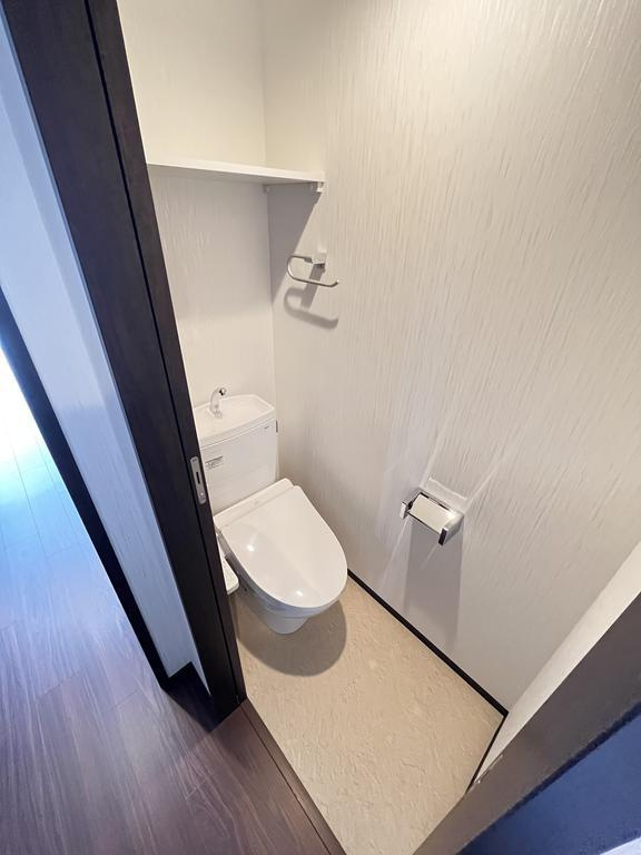 大阪市鶴見区鶴見４丁目の賃貸マンションのトイレ