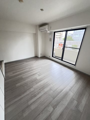 大阪市都島区都島北通１丁目の賃貸マンションの居間・リビング