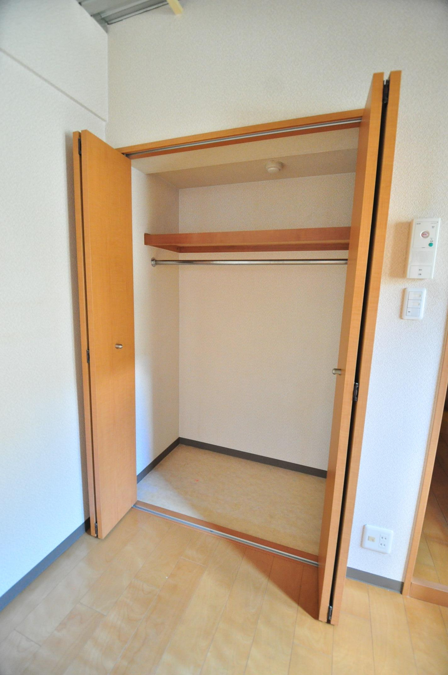 大阪市城東区中央３丁目の賃貸マンションの収納
