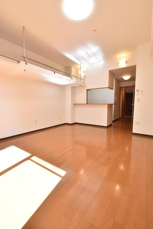 大阪市城東区鴫野西２丁目の賃貸マンションの寝室|ＴＶモニター付きインターホンで安心です