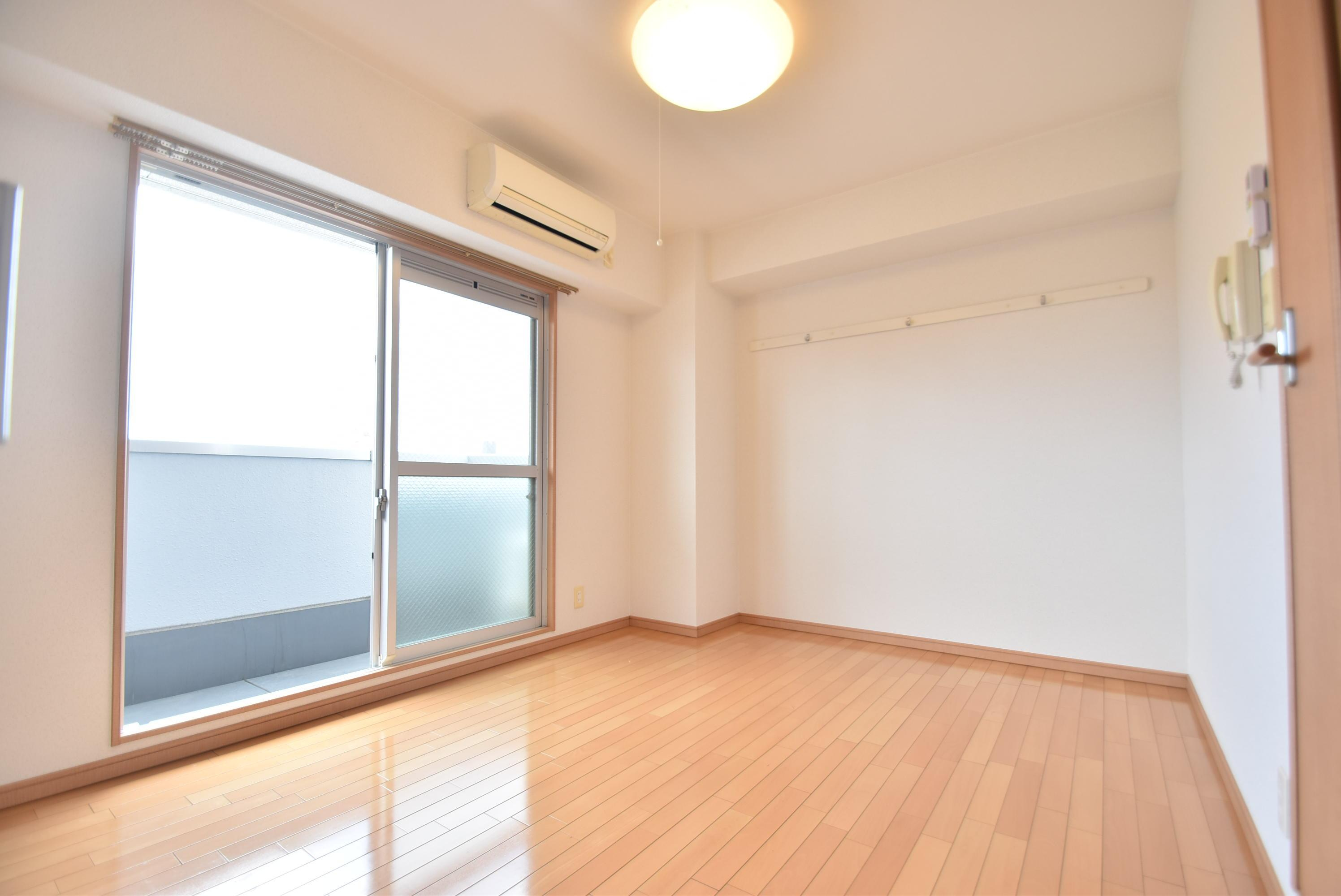 大阪市城東区今福西４丁目の賃貸マンションの居間・リビング