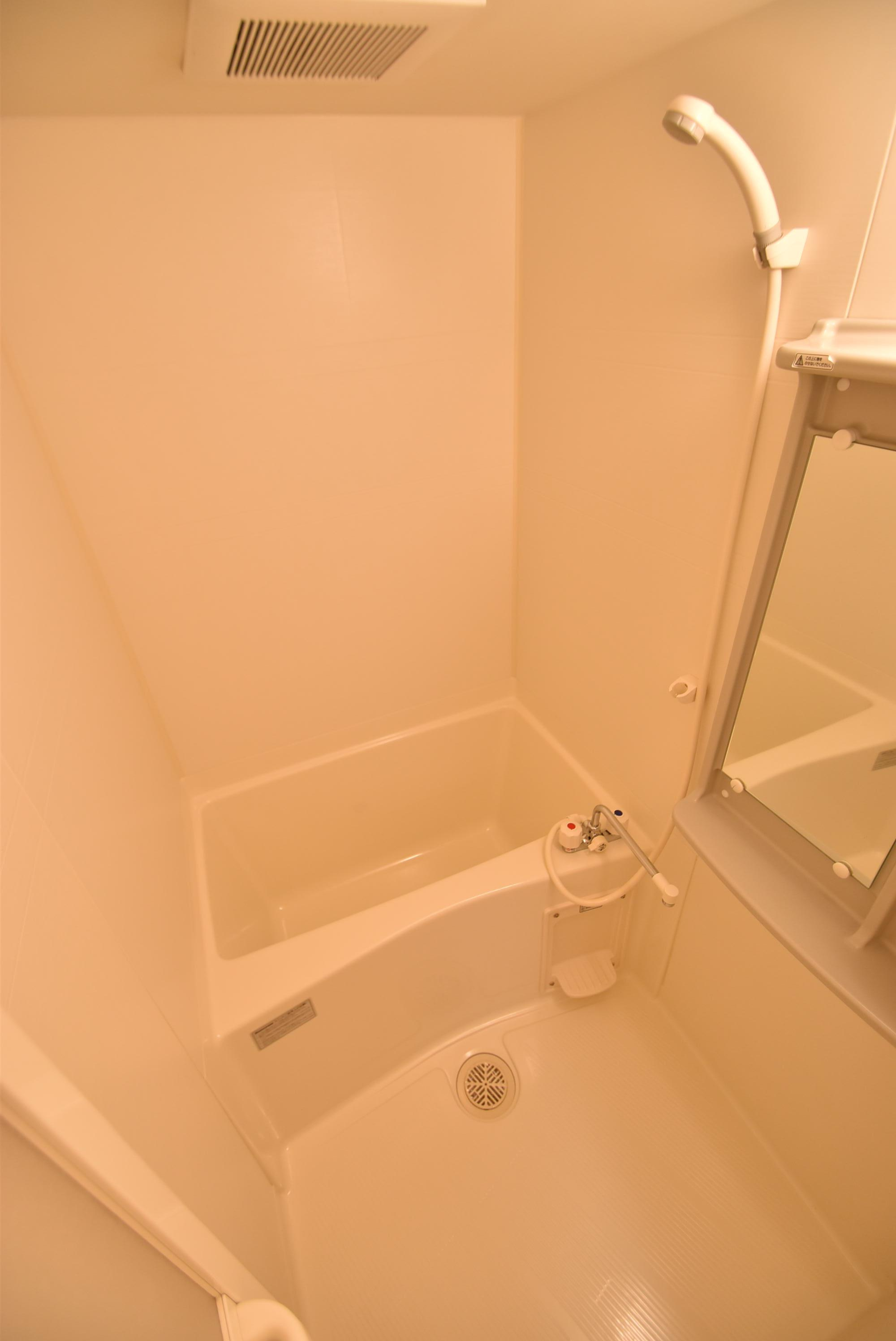 大阪市城東区今福西４丁目の賃貸マンションの浴室