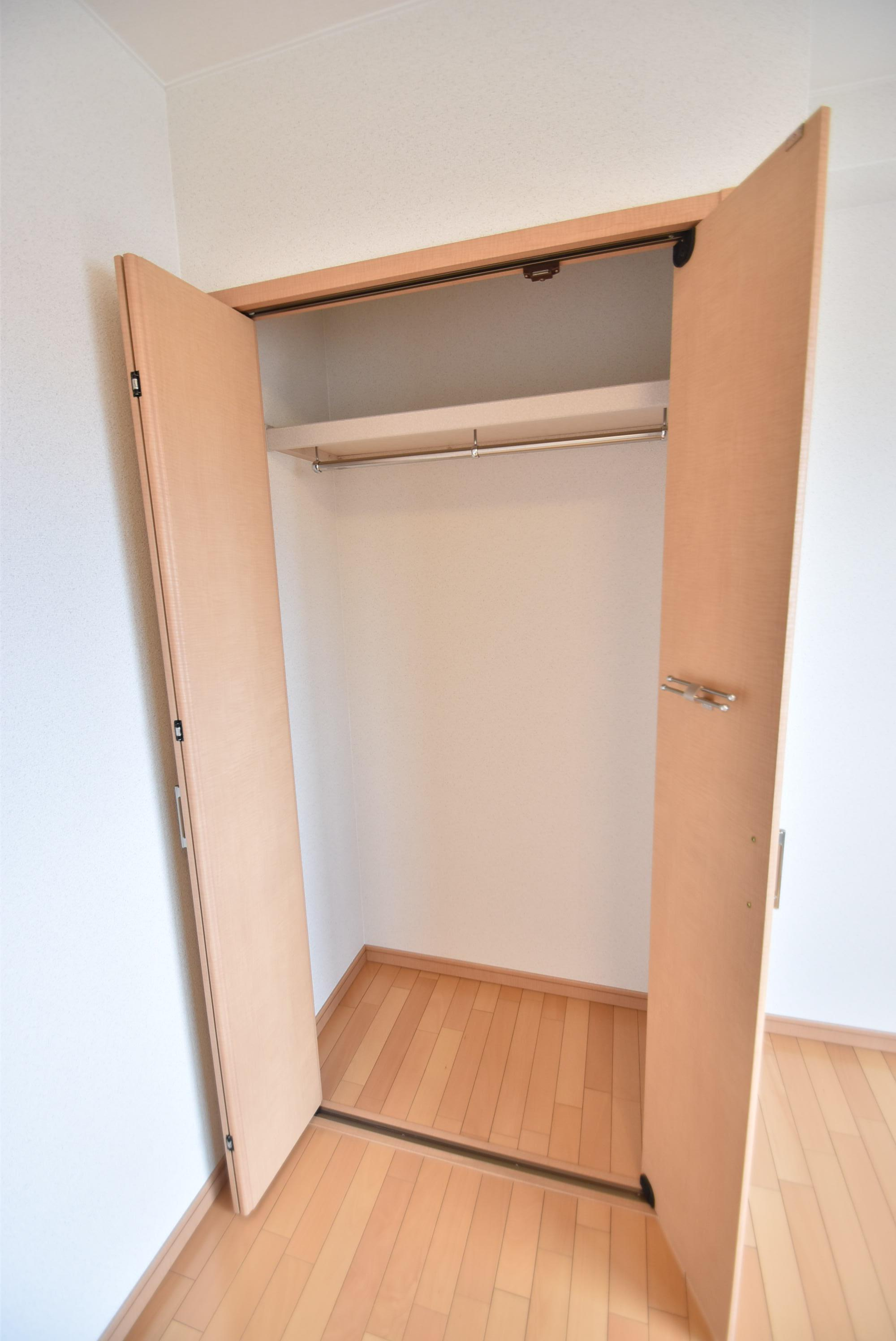 大阪市城東区今福西４丁目の賃貸マンションの収納