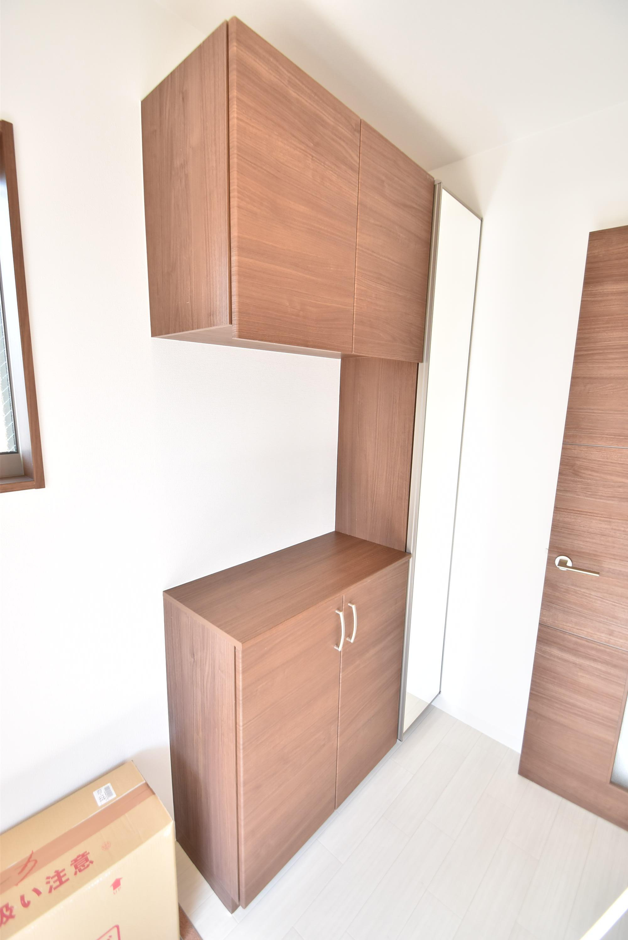 大阪市城東区蒲生２丁目のアパートの玄関