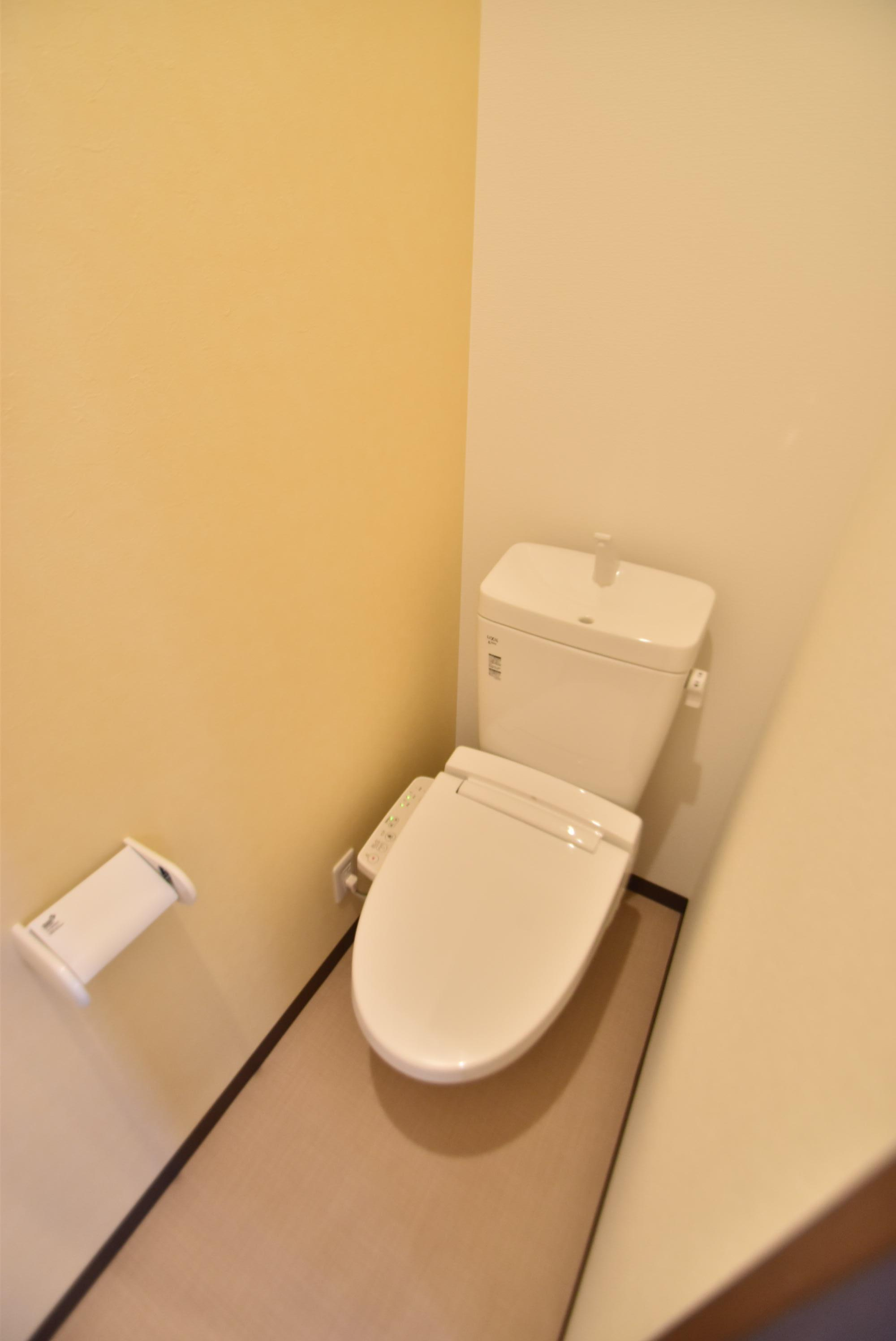 大阪市城東区蒲生２丁目のアパートのトイレ