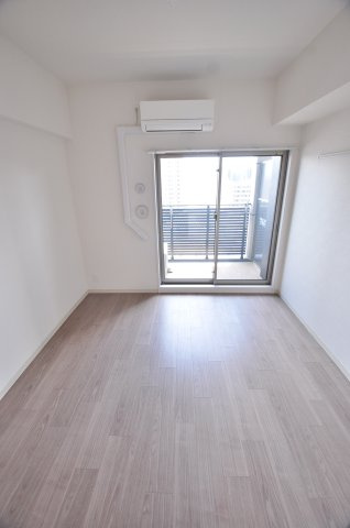 大阪市都島区都島北通２丁目の賃貸マンションの居間・リビング
