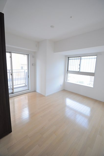 大阪市城東区野江２丁目の賃貸マンションのエントランス