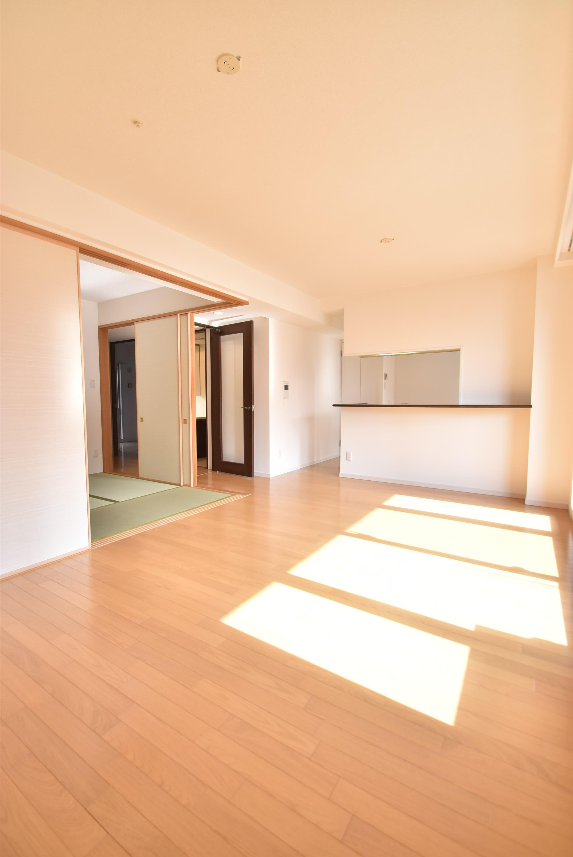 大阪市城東区野江２丁目の賃貸マンションの居間・リビング