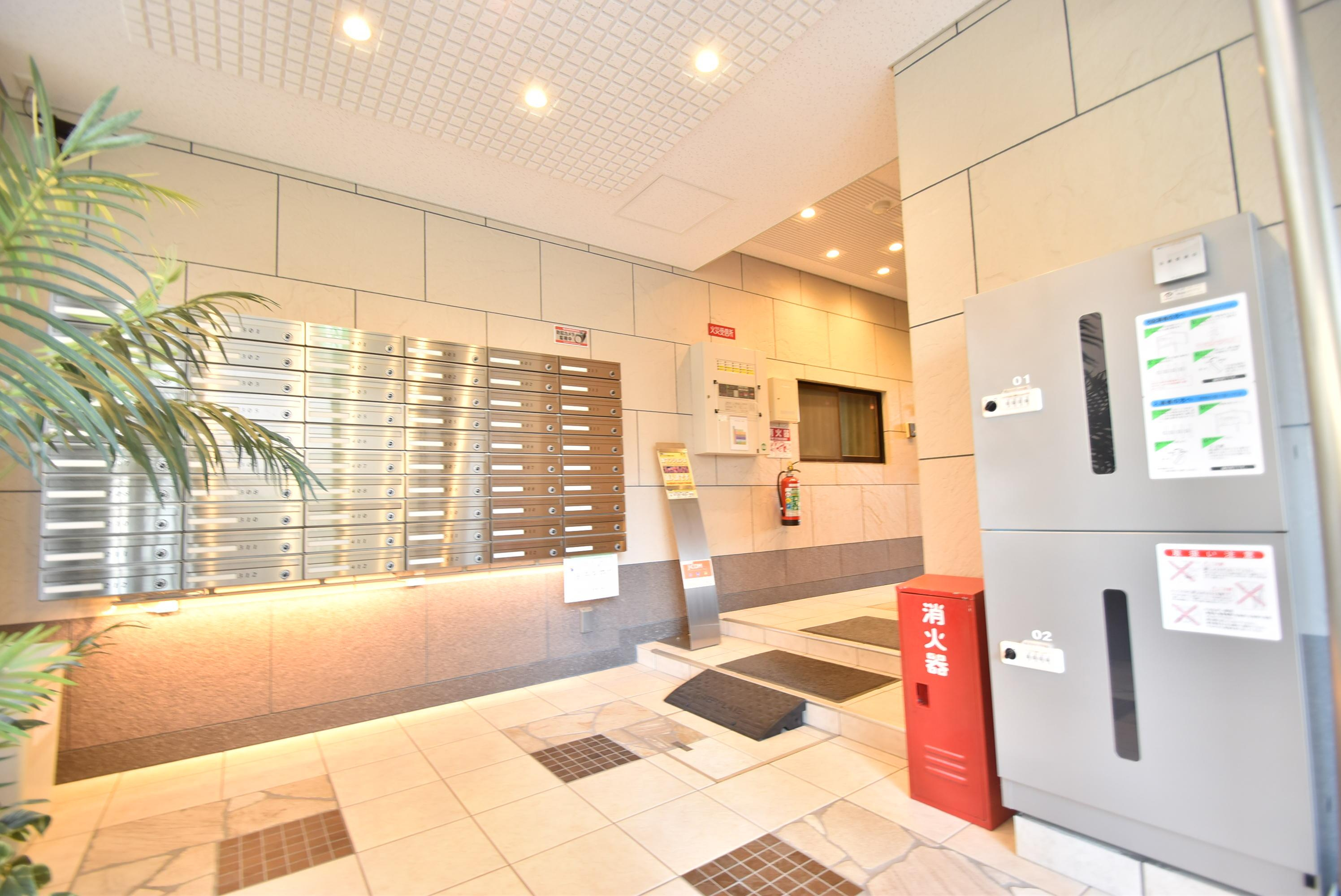 大阪市城東区成育３丁目の賃貸マンションの外観